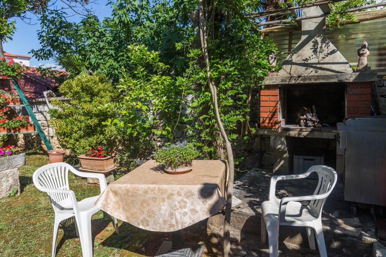 Anamarija Apartments Near The Beach And The Fantastic Adria Sea With Over 10 Small Islands Close By Funtana Buitenkant foto