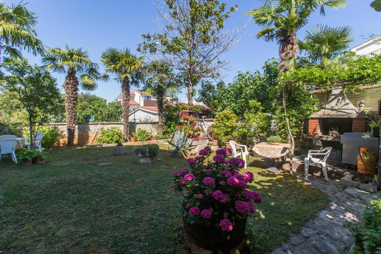 Anamarija Apartments Near The Beach And The Fantastic Adria Sea With Over 10 Small Islands Close By Funtana Buitenkant foto