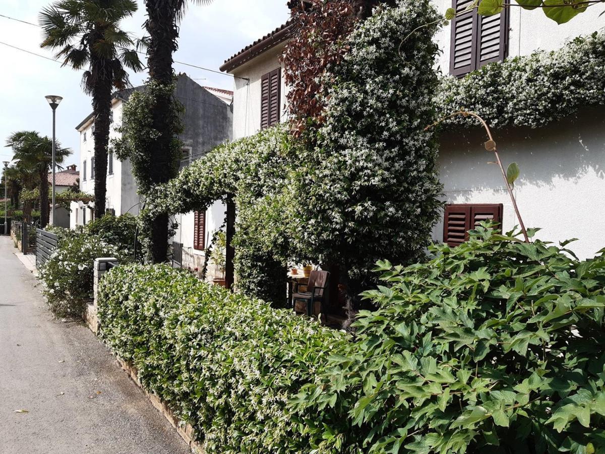 Anamarija Apartments Near The Beach And The Fantastic Adria Sea With Over 10 Small Islands Close By Funtana Buitenkant foto